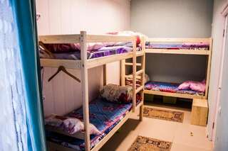 Гостиница Hostel Sleep&Go! Челябинск Кровать в общем 4-местном номере для мужчин и женщин-1